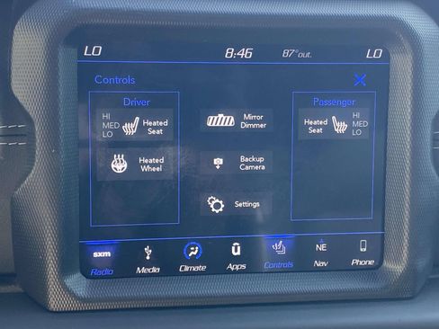 Used 2018 Jeep Wrangler Unlimited Sahara AWD/4WD image 29