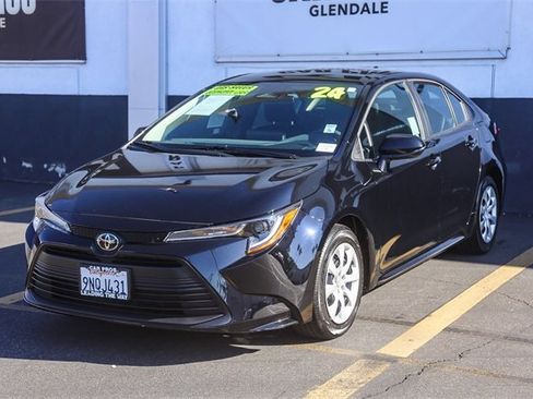 Used 2024 Toyota Corolla LE image 5