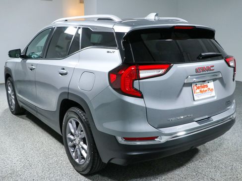 Used 2023 GMC Terrain SLT FWD image 9
