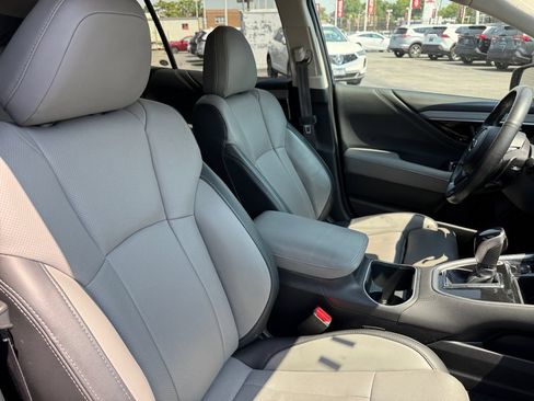 Used 2024 Subaru Outback Limited AWD/4WD image 18