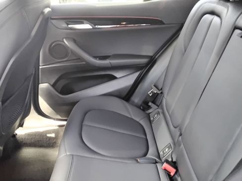Used 2023 BMW X2 sDrive28i image 17