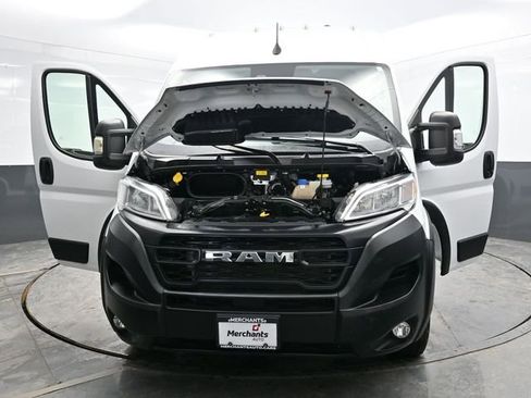 Used 2024 RAM ProMaster 2500 w/ Convenience Group image 38