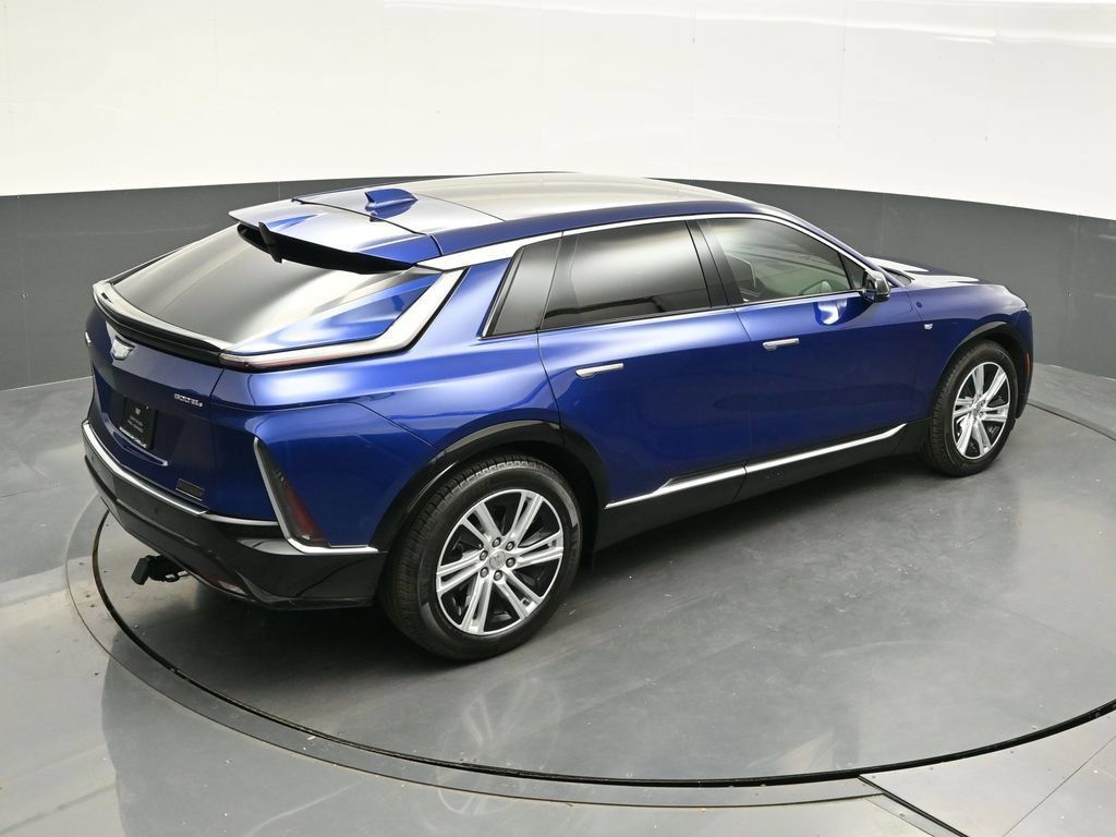 Certified 2024 Cadillac Lyriq Tech AWD/4WD image 28