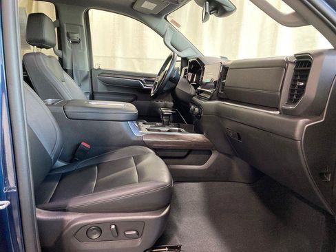 Used 2022 Chevrolet Silverado 1500 LTZ AWD/4WD image 10