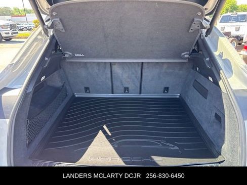 Used 2024 Porsche Cayenne S image 17