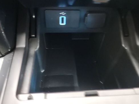 Used 2018 Ford Explorer XLT w/ Equipment Group 201A image 31