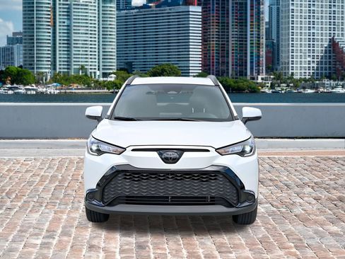Used 2023 Toyota Corolla Cross AWD Hybrid image 3