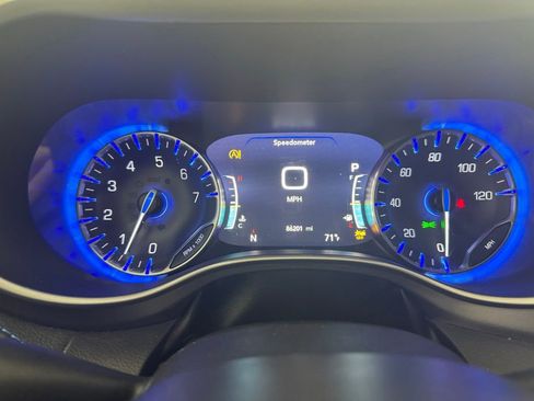 Used 2021 Chrysler Pacifica Touring-L w/ Uconnect Theater Family Group AWD/4WD image 21