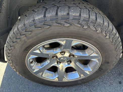 Used 2018 RAM 1500 Laramie w/ Convenience Group image 22