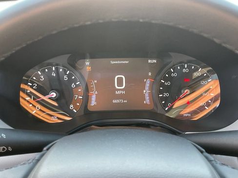 Used 2025 Jeep Compass Limited AWD/4WD image 9