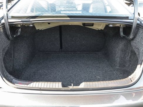 Used 2024 Volkswagen Jetta SE FWD image 29