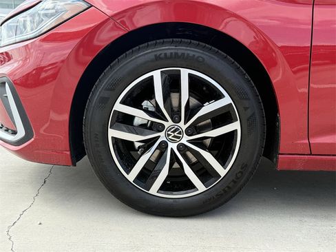 New 2026 Volkswagen Jetta SE image 9