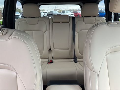 New 2026 Jeep Grand Cherokee Limited image 15