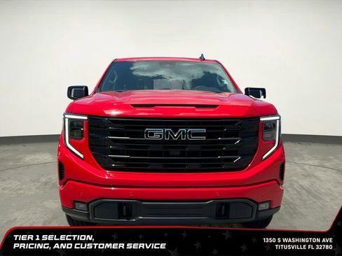 Used 2025 GMC Sierra 1500 Elevation w/ Elevation Premium Package AWD/4WD image 11