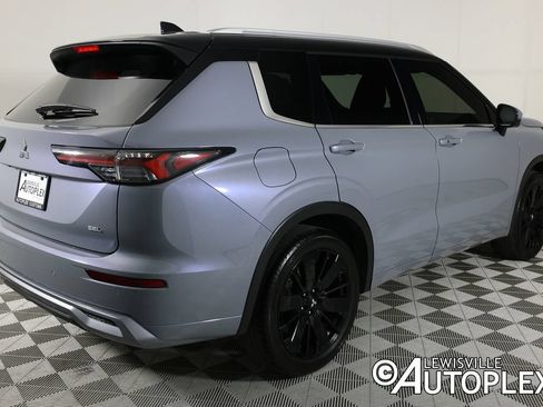 Used 2025 Mitsubishi Outlander SEL FWD image 5