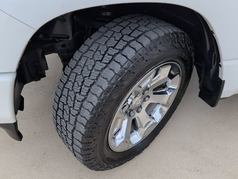 Used 2019 RAM 1500 Big Horn RWD image 48