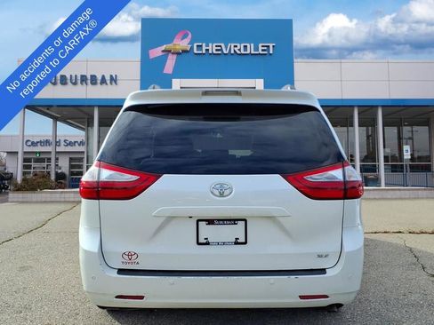 Used 2016 Toyota Sienna L image 5