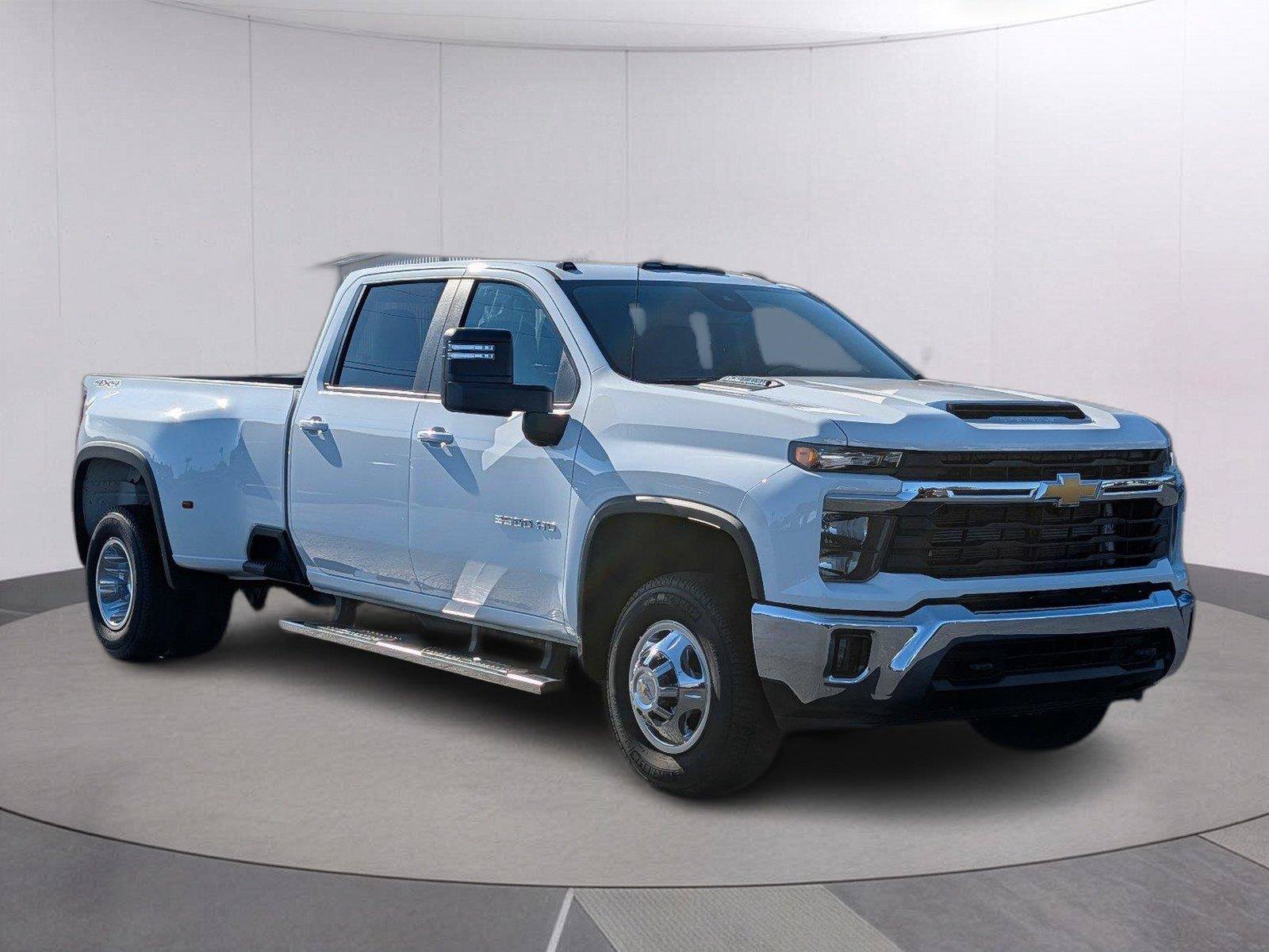 Used 2024 Chevrolet Silverado 3500 LT w/ All Star Edition AWD/4WD image 9