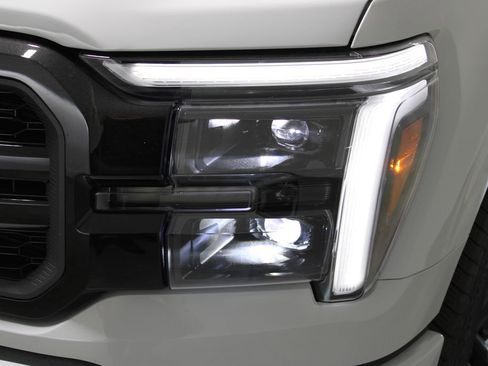 New 2026 Ford F150 Lariat image 58