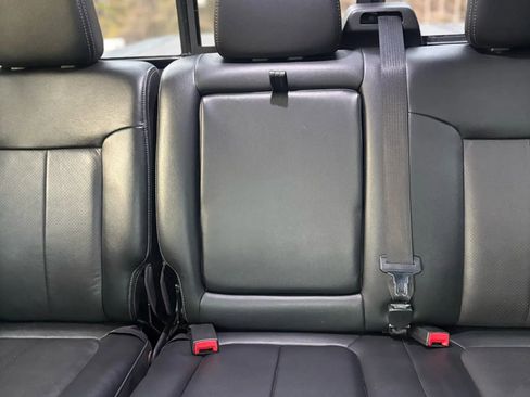 Used 2016 Ford F350 Lariat w/ Lariat Ultimate Package image 34