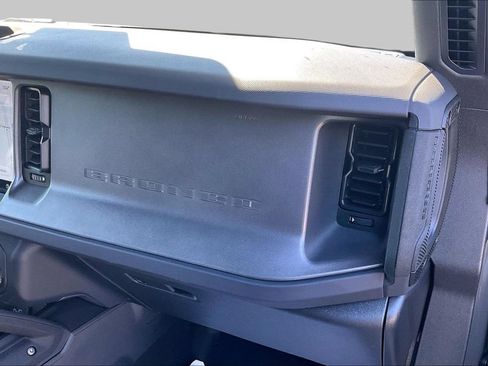 Certified 2025 Ford Bronco Badlands AWD/4WD image 16