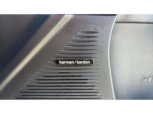 Used 2016 Dodge Challenger SRT Hellcat RWD image 23