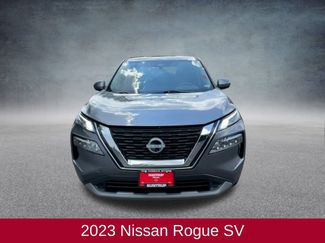 Used 2023 Nissan Rogue SV video 3