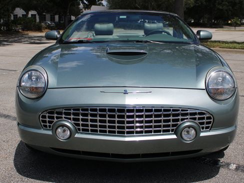 Used 2004 Ford Thunderbird Pacific Coast RWD image 5