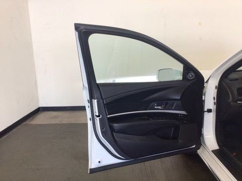 Used 2018 Acura RLX w/ Technology Package FWD image 18