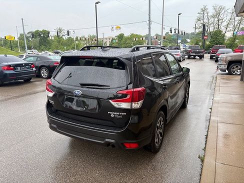 Used 2024 Subaru Forester Premium AWD/4WD image 6