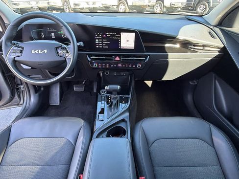 Used 2023 Kia Niro EX FWD image 26