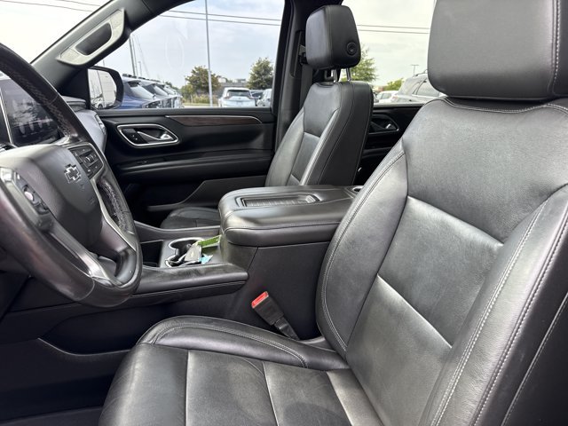 Used 2021 Chevrolet Suburban Z71 w/ Z71 Signature Package AWD/4WD image 5