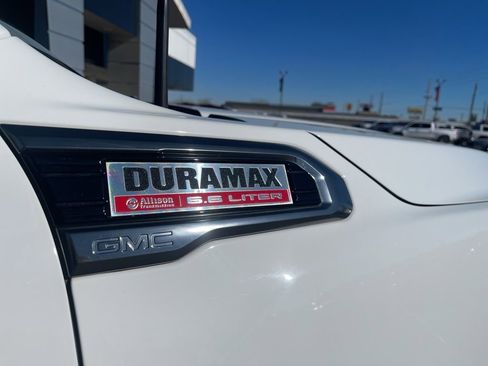 Used 2022 GMC Sierra 2500 AT4 w/ AT4 Premium Plus Package image 15