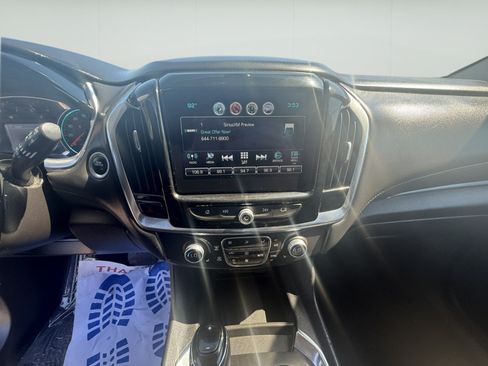 Used 2018 Chevrolet Traverse LT FWD image 10