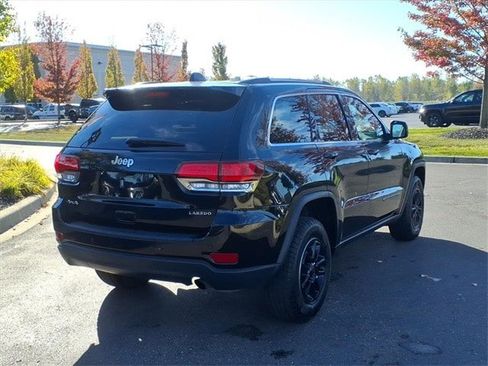 Certified 2020 Jeep Grand Cherokee Laredo image 4