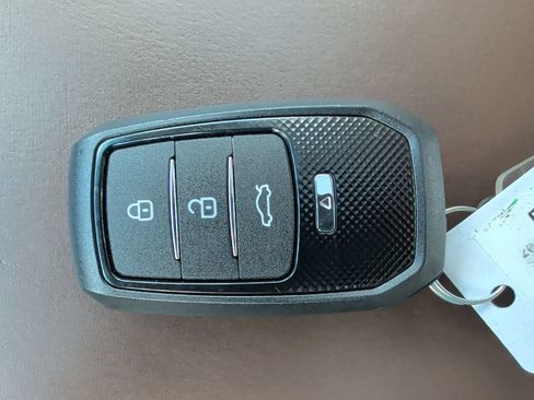 Used 2014 Toyota Avalon XLE Touring FWD image 18