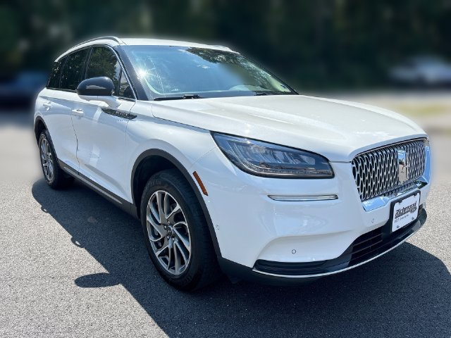 Used 2022 Lincoln Corsair AWD w/ Equipment Group 101A image 2