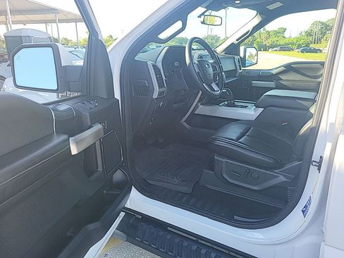Used 2019 Ford F150 Lariat AWD/4WD image 8