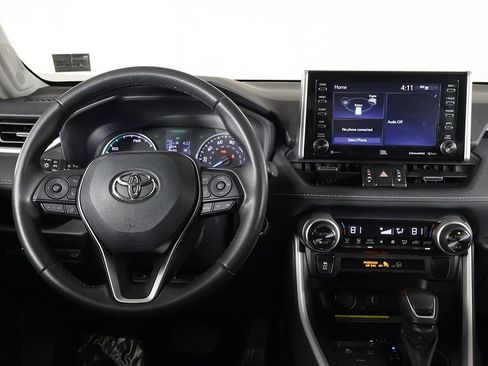 Used 2021 Toyota RAV4 XLE Premium image 32