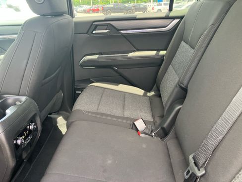 Used 2025 GMC Acadia Elevation FWD image 35