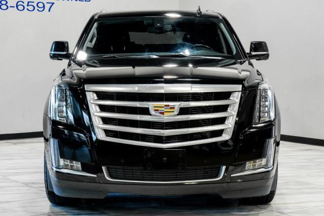 Used 2020 Cadillac Escalade 2WD image 8