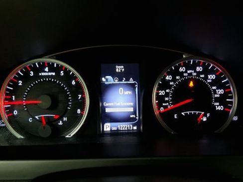 Used 2015 Toyota Camry XSE FWD image 55