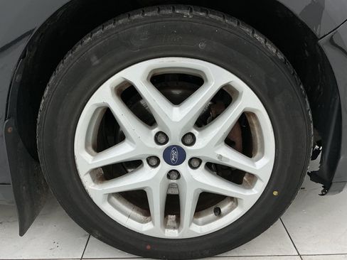 Used 2014 Ford Fusion SE w/ Equipment Group 202A FWD image 24