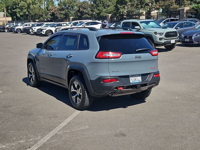 Used 2014 Jeep Cherokee Trailhawk w/ Leather Interior Group AWD/4WD image 8
