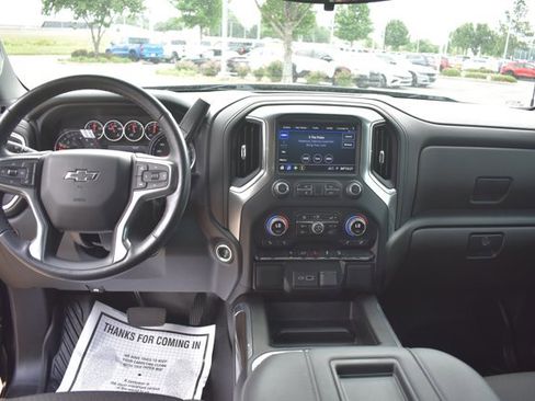 Used 2022 Chevrolet Silverado 1500 RST AWD/4WD image 19