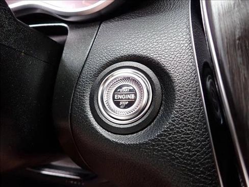 Used 2021 Mercedes-Benz GLC 300 4MATIC image 18