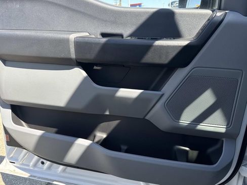 New 2025 Ford F350 XL w/ XL Chrome Package image 19