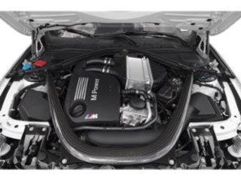 Used 2018 BMW M4 Convertible RWD image 6