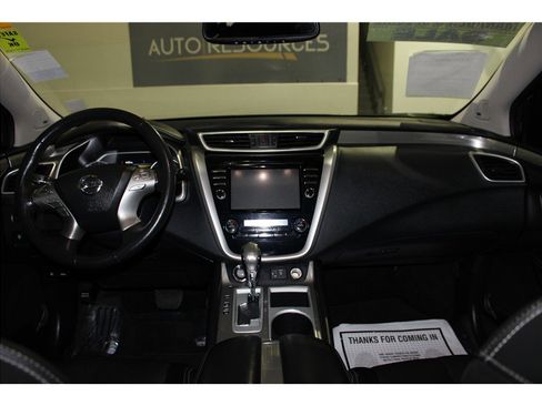 Used 2018 Nissan Murano Platinum w/ Cargo Package image 14