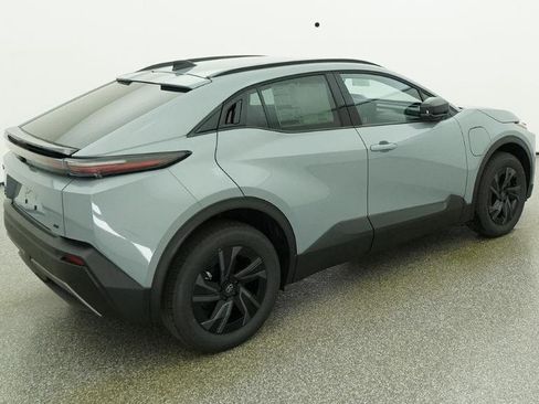 New 2026 Toyota C-HR AWD/4WD image 17